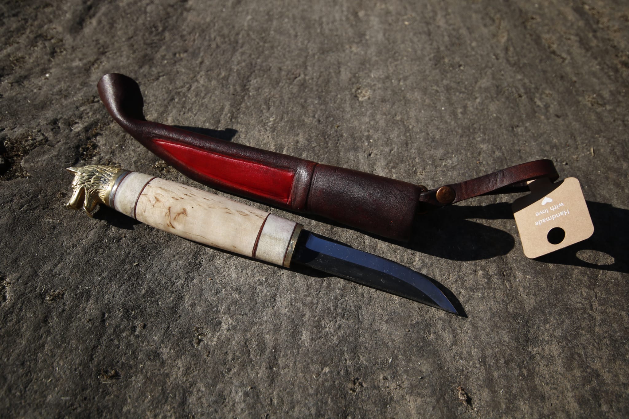Puukko ja luonto